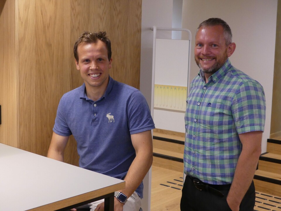 Erlend Eide i Eide Fjordbruk og Simon Nesse Økland fra Bremnes Seashore. Foto: Ole Andreas Drønen Erlend Eide i Eide Fjordbruk og Simon Nesse Økland fra Bremnes Seashore. Foto: Ole Andreas Drønen