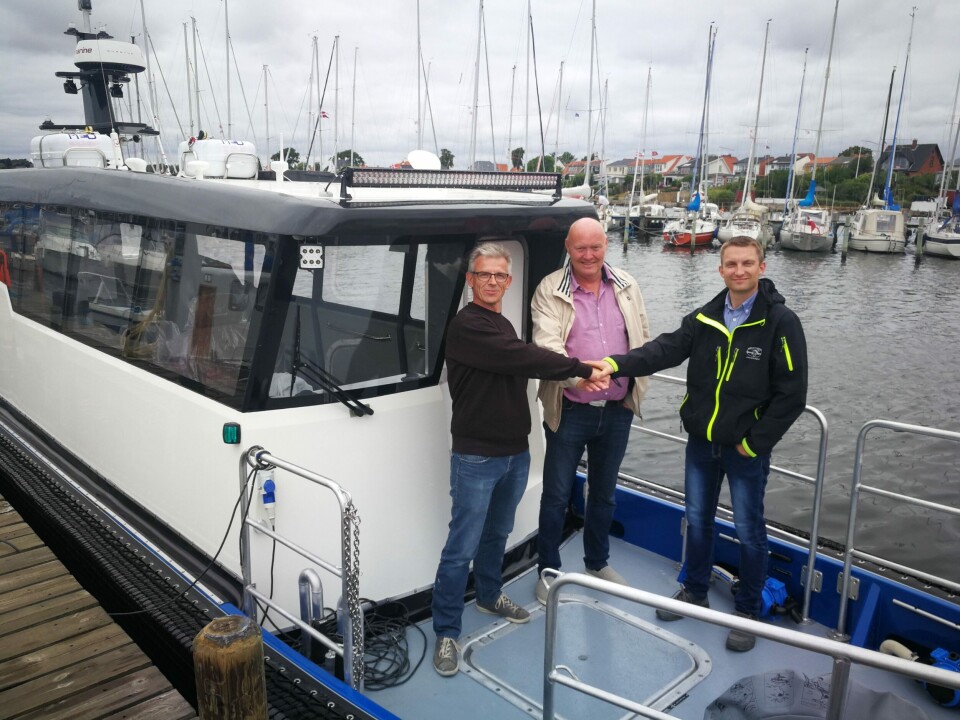 Her blir båten overlevert til Emilsen Fisk. Foto: ProZero