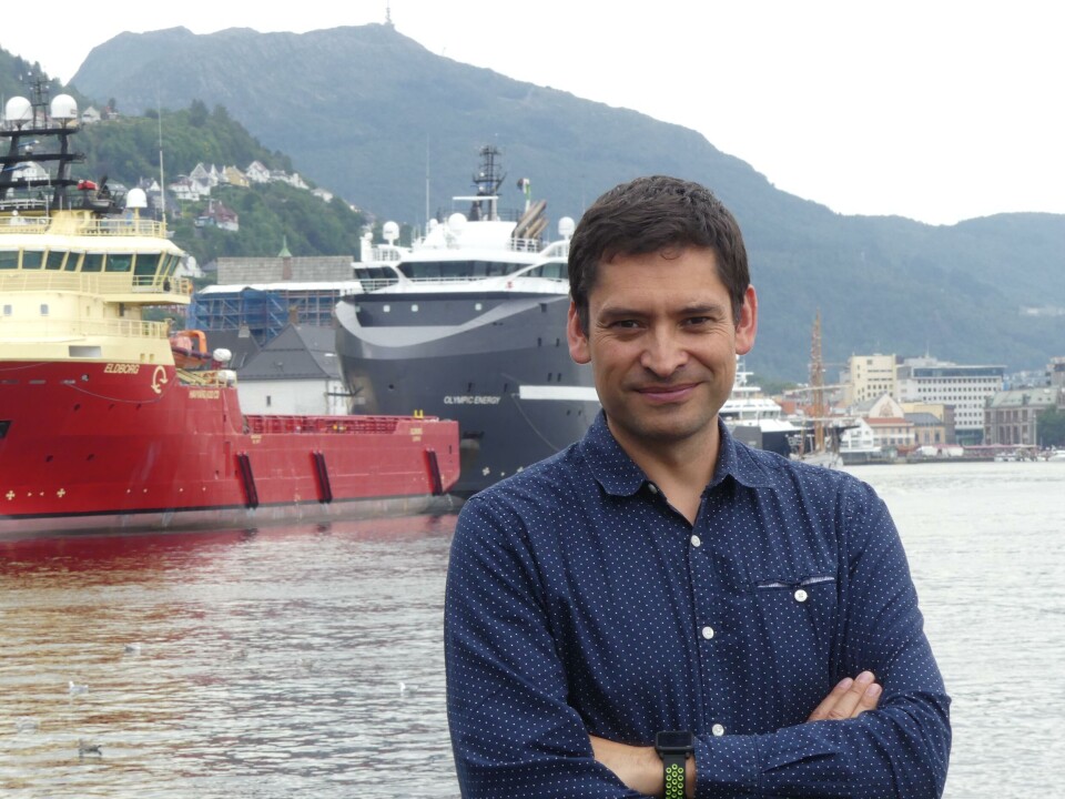 Erich Guerrero har tatt med seg familien og flyttet fra Chile til Norge. - Jeg ser bare spennende utfordringer, sier han. Foto: Helge Martin Markussen, Skipsrevyen.