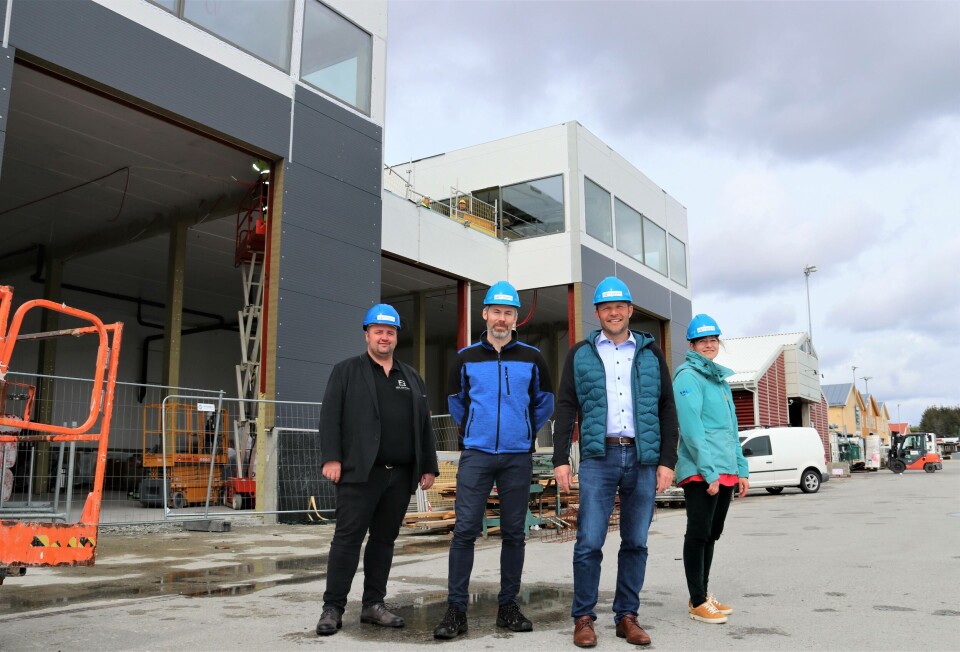 Styret i InnovArena ønsker PHARMAQ Analytic velkommen til innovasjonsklyngen. Fv. Nils Andrè Williksen (Williksen AS), Eirik Ulsund (Ulsund Rederi AS), styreleder Paul Ingvar Dekkerhus (Moen Marin Service AS) og Kristine Fagerland (Val Fou AS). Ikke til stede: Bjørn Egil Sørensen (Salmonor).