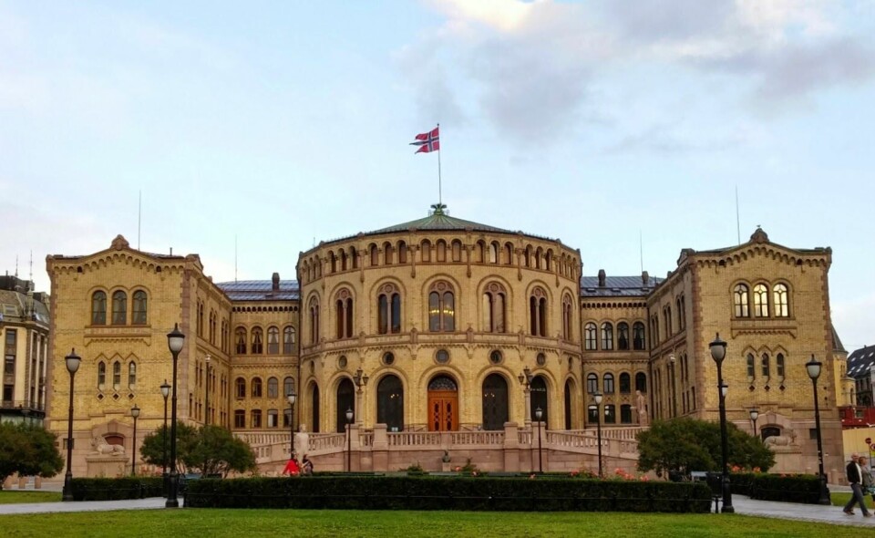 Saken om reseptrett havner nå i Stortingets spørretime. Foto: Andreas Haldorsen.