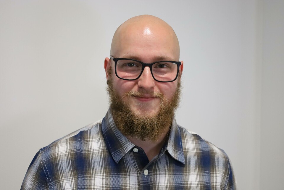 Adrian Antonsen, som er nyutdannet med mastergrad fra NTNU og nylig ble ansatt som Applied Genetics Consultant i Benchmark Genetics. Foto: Birgitte Sørheim.