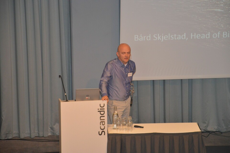 Biologisjef og veterinær Bård Skjelstad i Salmar. Foto: Therese Soltveit.
