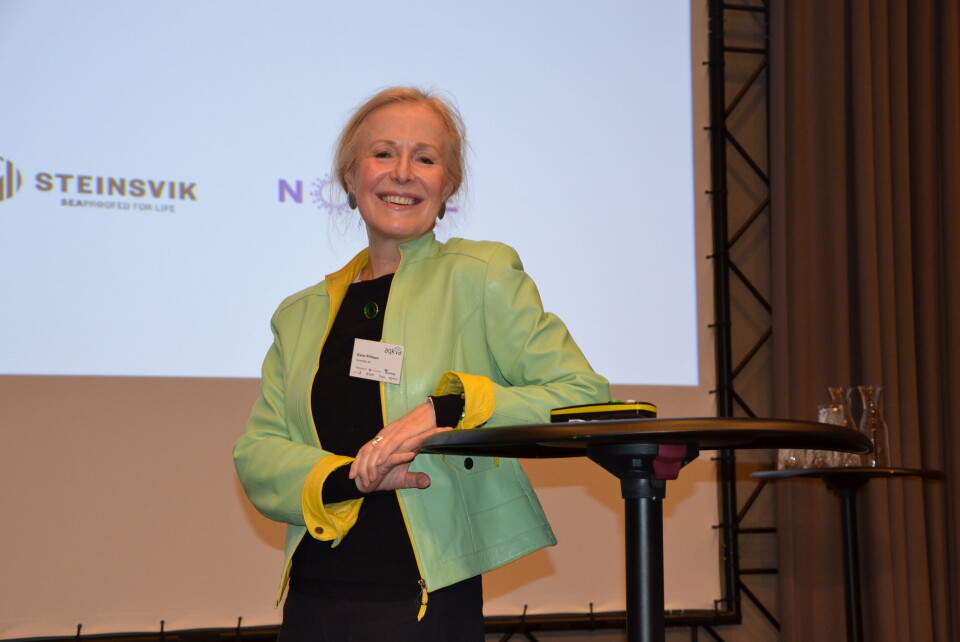 Karin Pittman i Quantidoc snakket om fiskens slimlag under aqKva-konferansen i Bergen torsdag. Foto: Ole Andreas Drønen/Kyst.no. Karin Pittman i Quantidoc snakket om fiskens slimlag under aqKva-konferansen i Bergen torsdag. Foto: Ole Andreas Drønen/Kyst.no.