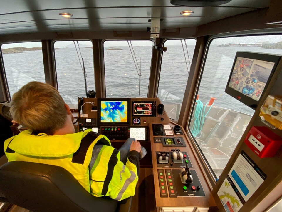 Grovfjord Mek. Verksted har nylig overlevert en ny arbeidsbåt til oppdrettsselskapet Lovundlaks. Dette er den fjerde katamaranen i rekken GMV har levert, og så langt også den største. Foto: Lovundlaks.