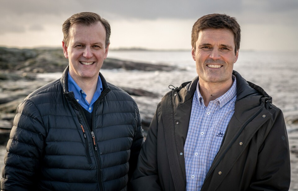 Fredrik Witte adm. dir. i Cargill Aqua Nutrition Nordsjøen og Erlend Sødal adm. dir. i Skretting Norge. Foto: Leif Kjetil Skjæveland.