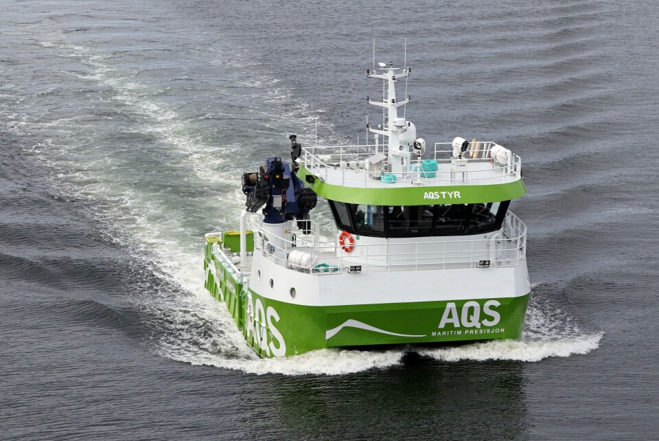 AQS Tyr har et stort dekk, det siste i fortøyningsutstyr og kraftige kraner. Foto: AQS.
