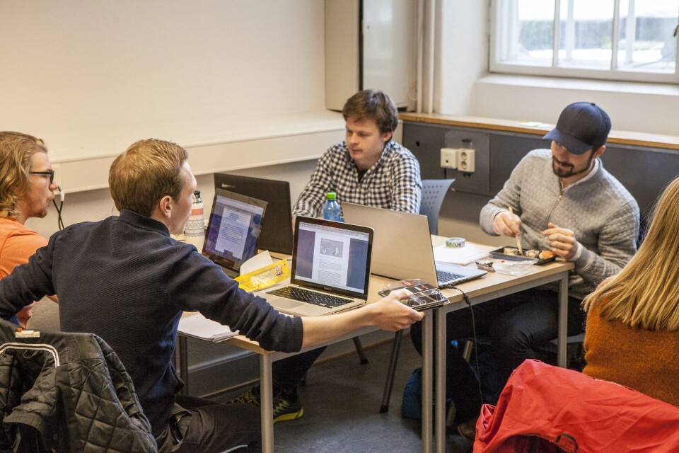Vinner av Seaweed Energy Solutions caseoppgave. Foto: Torleif Kvinnesland.