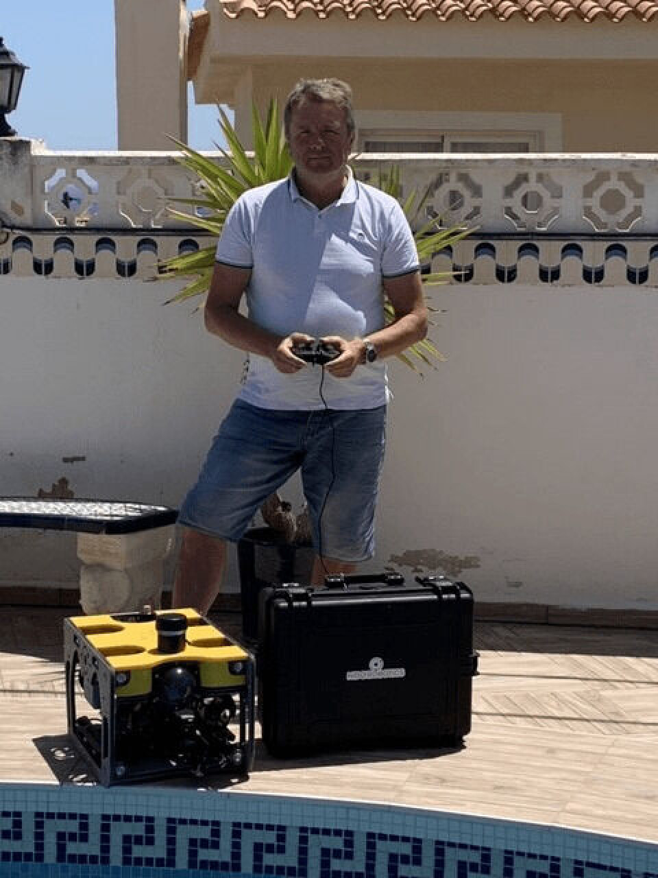Sveinung Lokøy er nyansatt salgssjef i Nido Robotics og er bosatt i Spania, og sier de nå skal begynne å ha utlån av ROV-systemer. Foto: Privat.