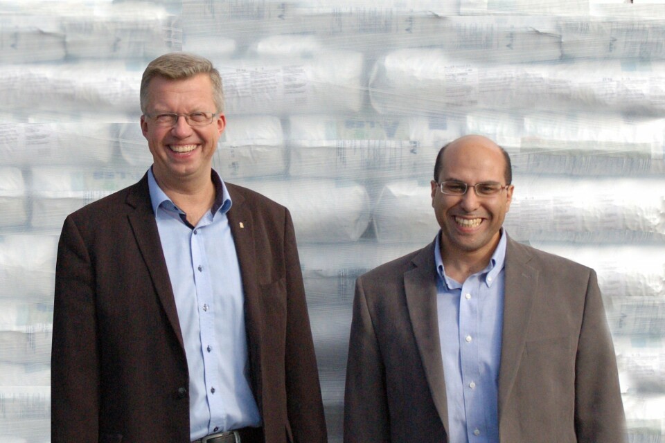 Henrik Halken, Chairman fra Aller Aqua Egypt and Hussien Mansour, CEO, Aller Aqua Egypt da fabrkken der åpnet i fjor. Foto: Aller Aqua.