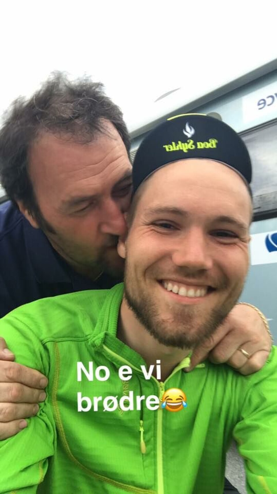 De to kameratene og kollegene er blitt svært gode venner etter flere tusen kilometer på hjul. Foto: Sølvtrans.