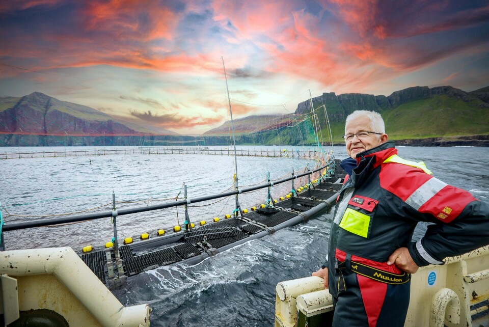 Hiddenfjords administrerende direktør og medeier Atli Gregersen sier at de dette året har gjort store grep for å begrense selskapets klima og fotavtrykk. De har også startet oppdrett på ny lokalitet, som han mener er verdens mest eksponerte lakseanlegg i sjø. Foto: Hiddenfjord.