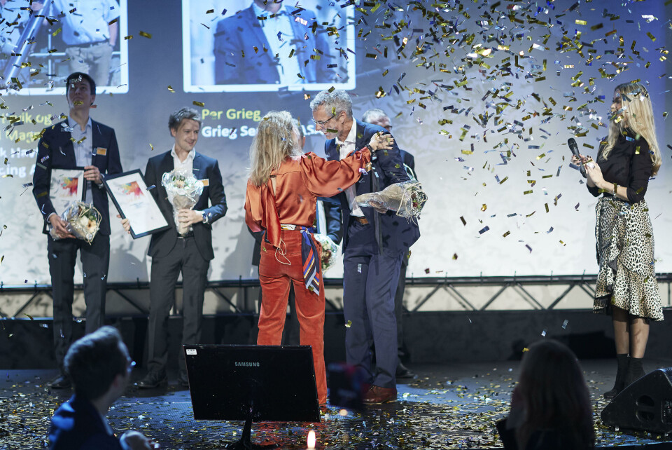 Per Grieg mottar prisen. Foto: Bård Gudim.