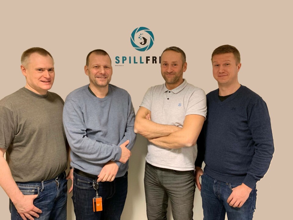 Spillfree Analytics har fire ansatte. Fra venstre, Geir Tjørhom, Vidar Myhre, Øyvind Olausen, Knut Drange fra IT leverandør Piscada, som også har vært sterkt delaktiv i Aquaanalytics. Foto: Helene Moe fra Morefish.