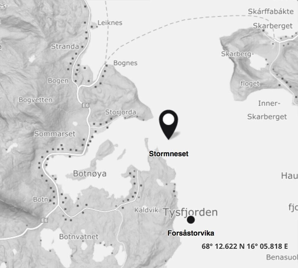 Rundt 20 000 smolt er tapt inntil videre på lokaliteten Stormneset i Nordland. Skjermdump: BarentsWatch. Rundt 20 000 smolt er tapt inntil videre på lokaliteten Stormneset i Nordland. Skjermdump: BarentsWatch.