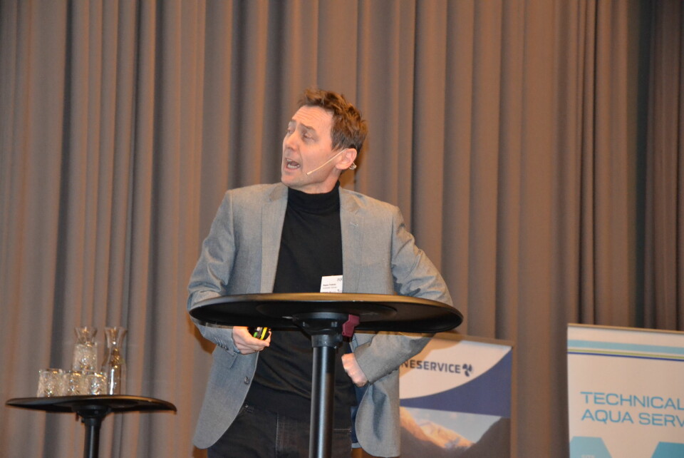 Professor Ragnar Tveterås under aqKva-konferansen i Bergen. Foto: Ole Andreas Drønen