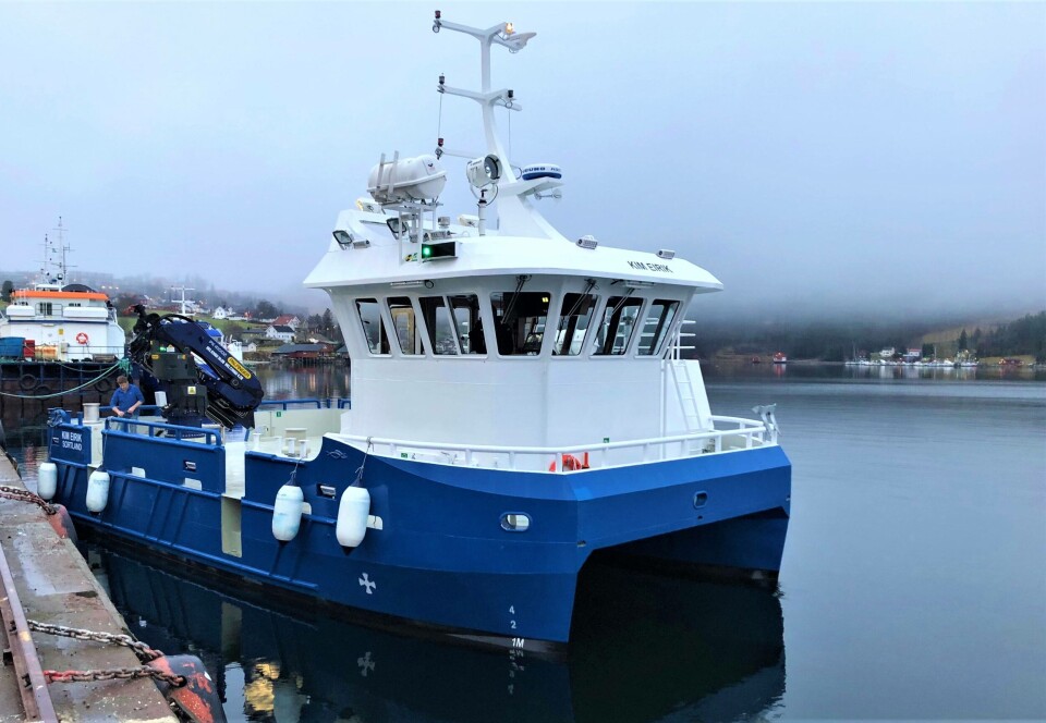 Arbeidskatamaran «Kim Eirik» er overlevert fra Moen Marin AS til Egil Kristoffersen og Sønner. Foto: Moen Marin AS. Arbeidskatamaran «Kim Eirik» er overlevert fra Moen Marin AS til Egil Kristoffersen og Sønner. Foto: Moen Marin AS.