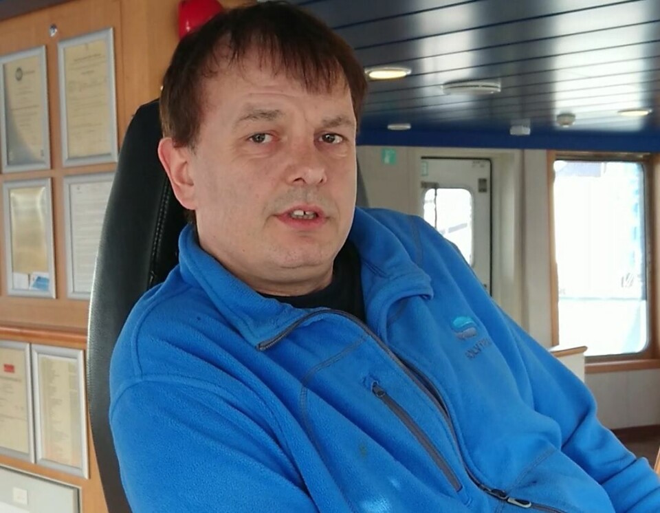 Nils Stabben har vært i shippingbransjen siden han var nyutdannet og trives godt som kaptein på brønnbåten Ronja Nordic. Foto: Therese Soltveit.