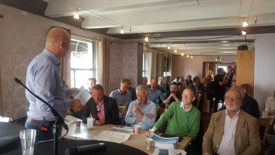 Mange interesserer seg for nye energimuligheter innen produksjon i havbruk. Her fra seminaret og fremleggingen under Arendalsuka. FOTO: Bendik Whist, Energi Norge.
