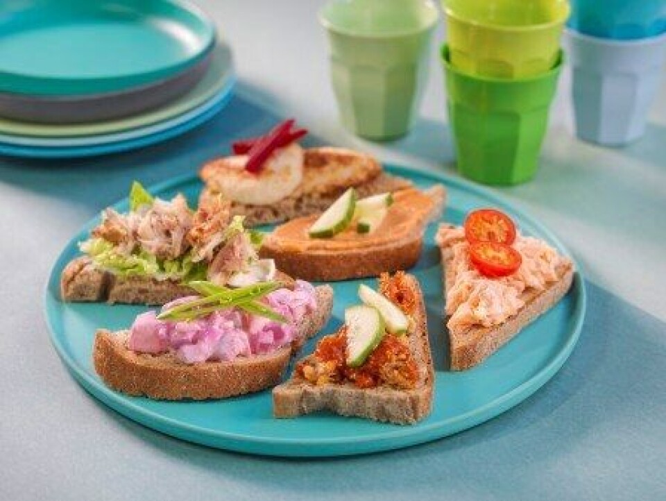 Brødskiver med sjømat. Foto: Norges sjømatråd. Brødskiver med sjømat. Foto: Norges sjømatråd.