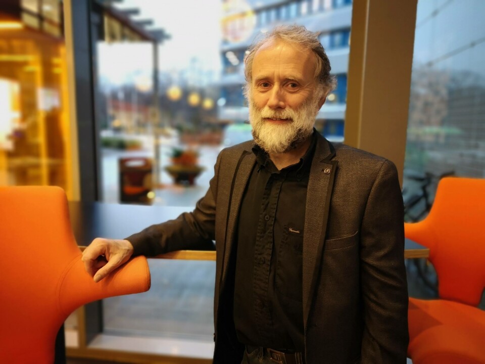 Edgar Brun, avdelingsdirektør fiskehelse hos Veterinærinstituttet forteller til Kyst.no at de nå ønsker å gå over i en mer overordnet rolle. Foto: Ole Andreas Drønen