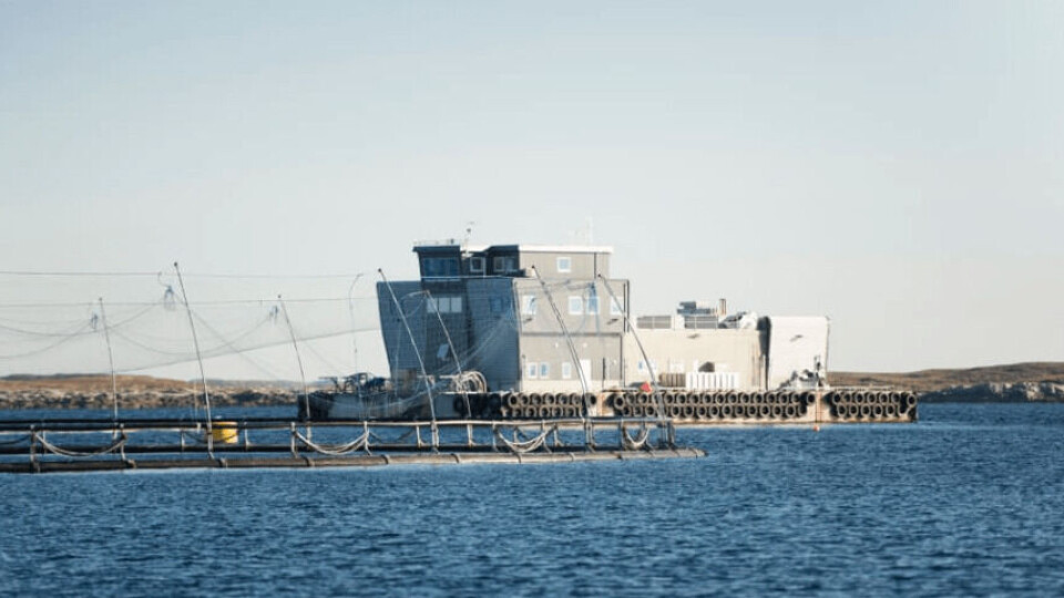 Flere av prosjektene handler om hybride løsninger med dieselaggregat og batteriløsninger til fôrflåter i oppdrettsnæringen. (Foto: Enova)
