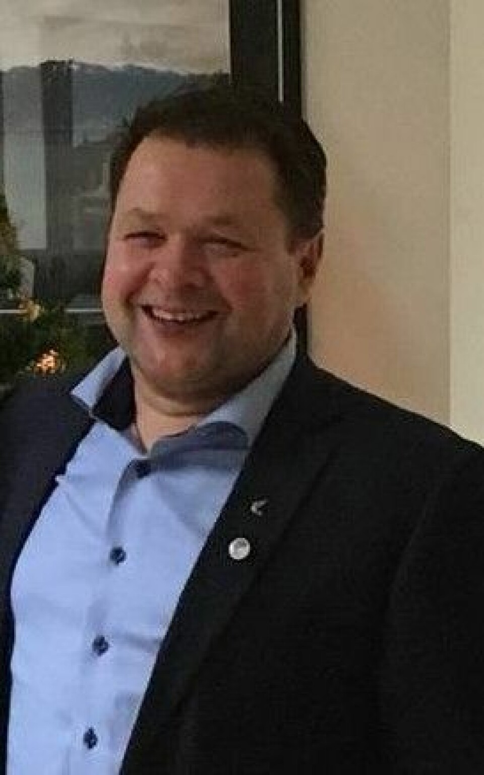 Samfunnskontakt Geir Helge Østerbø i Osland Havbruk Samfunnskontakt Geir Helge Østerbø i Osland Havbruk