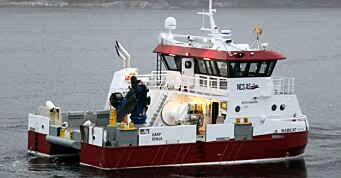 Overlevering av ny servicebåt fra Moen Marin