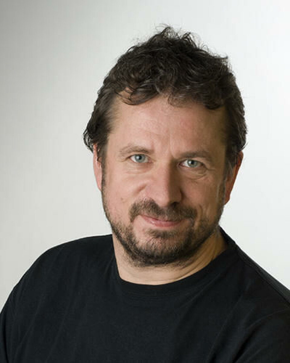 Professor og visedekan ved det matematiske og naturvitenskaplige fakultetet (UiB) forteller at de har byttet ut høyt poenggrense med høyere mattekrav. Foto: UiB