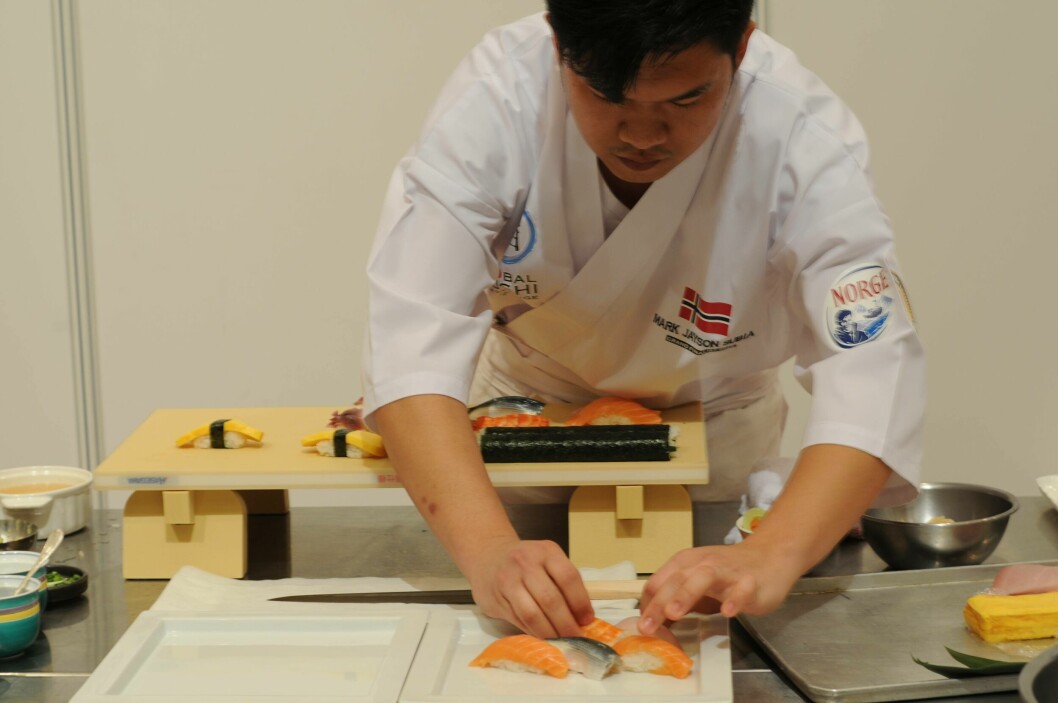 Norges deltager Mark Jayson Subia i aksjon i Edomae-sushi. Foto: Pål Mugaas Jensen