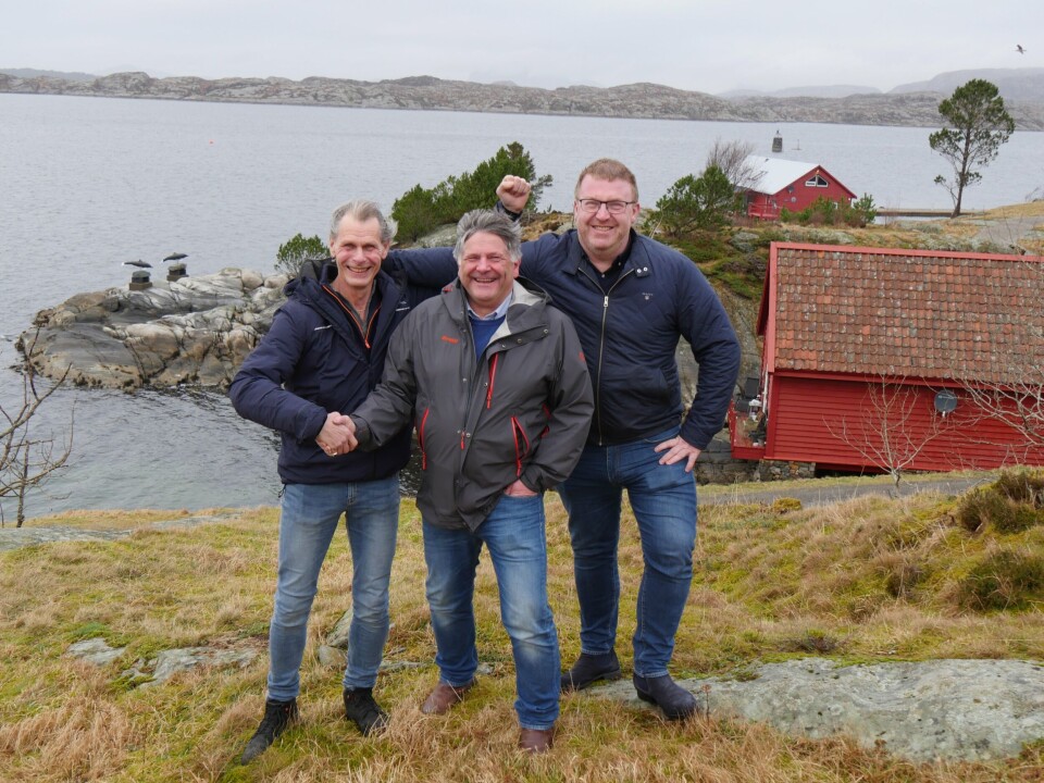 Fra venstre: Ola Braanaas, Jakob Blom og Øyvind Blom. Foto: Firda Seafood