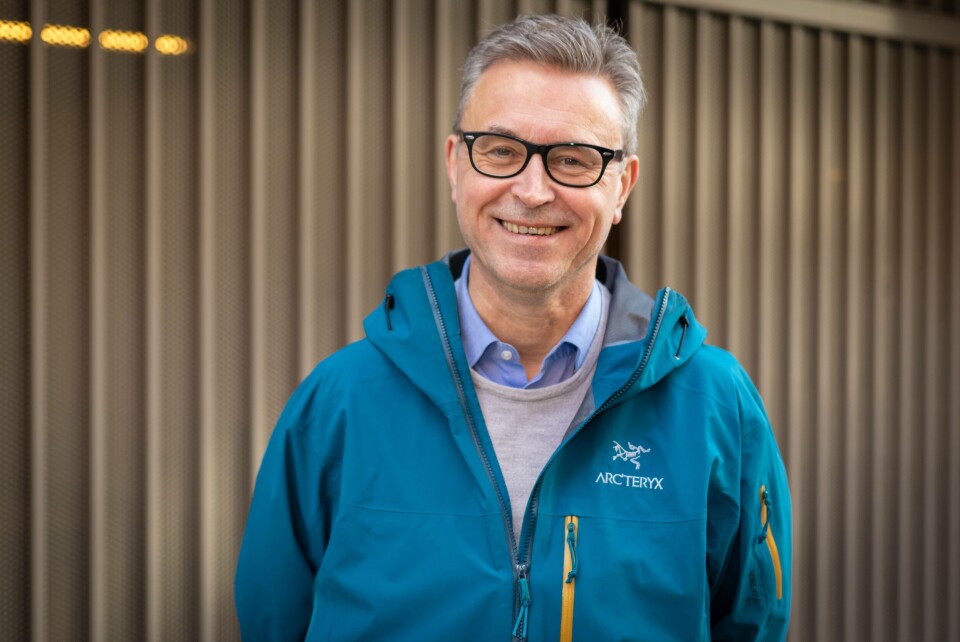 Fiskeri- og sjømatminister Odd Emil Ingebrigtsen synes det er viktig å satse på alternative fôrressurser som kan produseres i Norge. Foto: Hans Kristian Thorbjørnsen