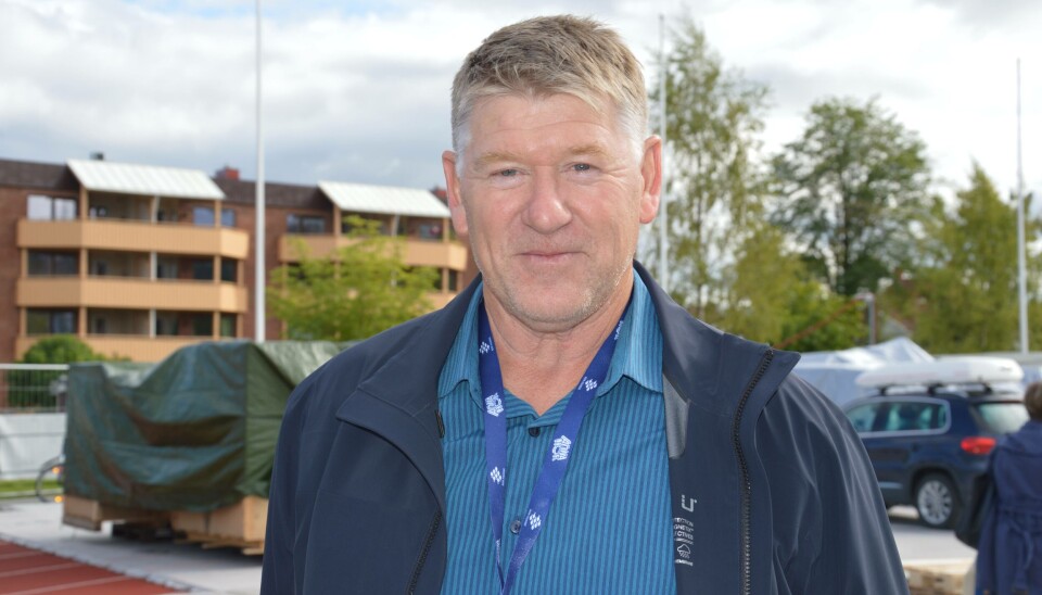 Daglig leder Mons Eivind Troland i Troland Lakseoppdrett er bekymret for om man må kutte ut rognkjeks og leppefisk fremover. Foto: Therese Soltveit/Kyst.no. Daglig leder Mons Eivind Troland i Troland Lakseoppdrett er bekymret for om man må kutte ut rognkjeks og leppefisk fremover. Foto: Therese Soltveit/Kyst.no.