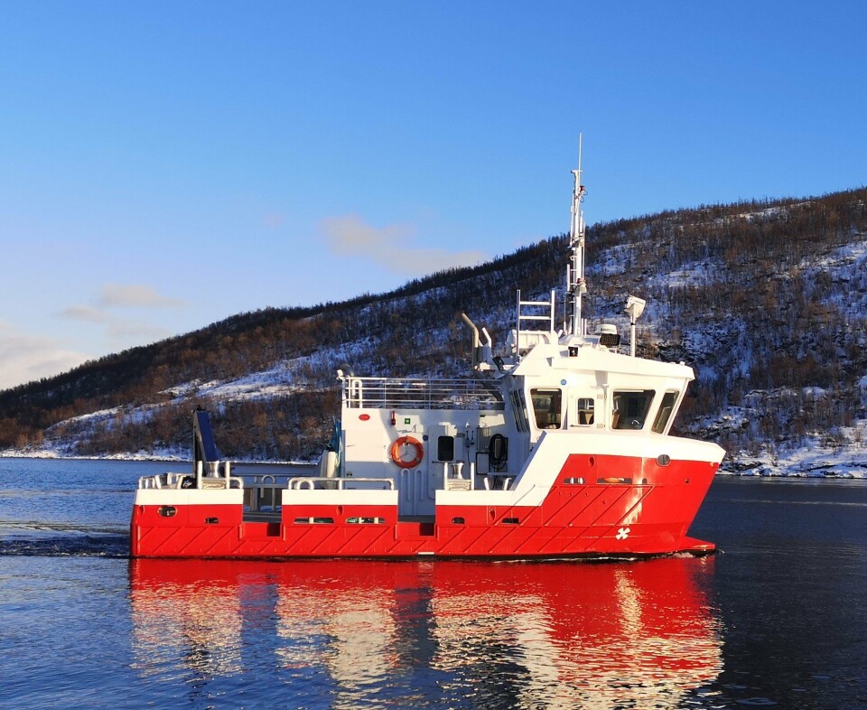Den nylig overlevertte båten er 12, 5 meter lang og 5, 5 meter bred. «Hekkingen» er den fjerde båten som NRS Farming henter ut fra Grovfjord Mek. Verksted. Foto: Grovfjord Mek. Verksted.