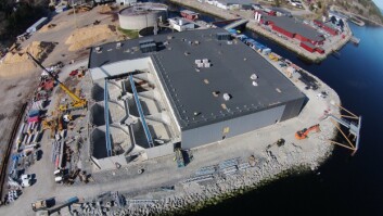 Follafoss er et av Norges største settefiskanlegg. Klikk for større bilde. Foto: Total Betong. 