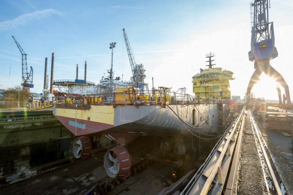 Arbeidet med å bygge om «Eidsvaag Opal» er godt i gang i Amsterdam. Foto: Damen Shiprepair