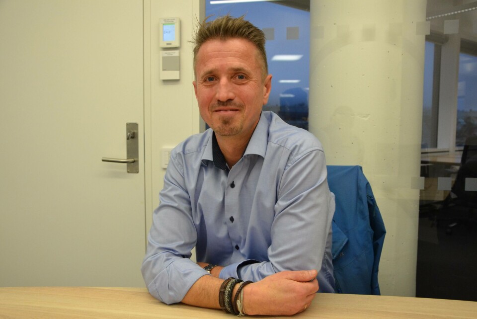 Daglig leder i Norwegian Lobster Farm, Asbjørn Drengstig, sier til Kyst.no at etterspørselen etter hummer er stor, og selskapet har et hårete mål om å en dag produsere tusen tonn hummer. Foto: Ole Andreas Drønen Daglig leder i Norwegian Lobster Farm, Asbjørn Drengstig, sier til Kyst.no at etterspørselen etter hummer er stor, og selskapet har et hårete mål om å en dag produsere tusen tonn hummer. Foto: Ole Andreas Drønen