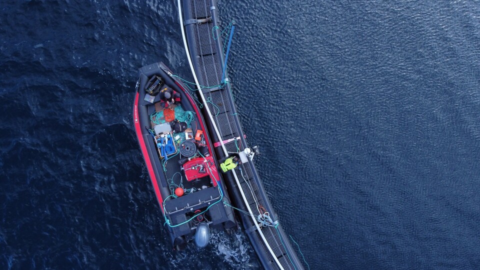 Installasjon av kamerasystem sett fra oven. Foto: Imenco