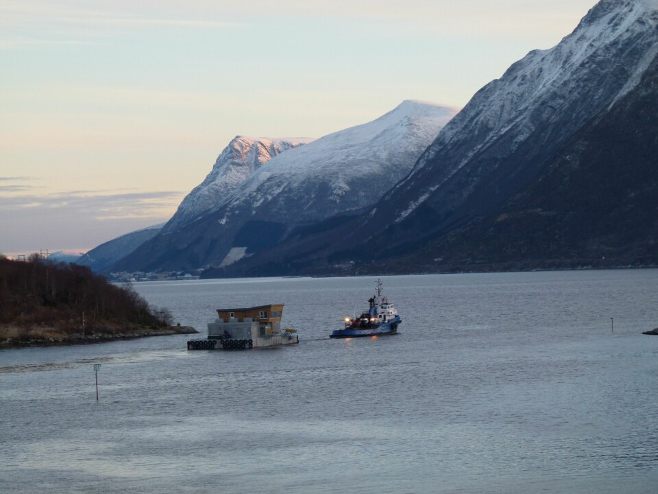 Selsøyvik Havbruk As har fått ny fôrflåte i betong - levert av levert av Marine Construction as Selsøyvik Havbruk As har fått ny fôrflåte i betong - levert av levert av Marine Construction as