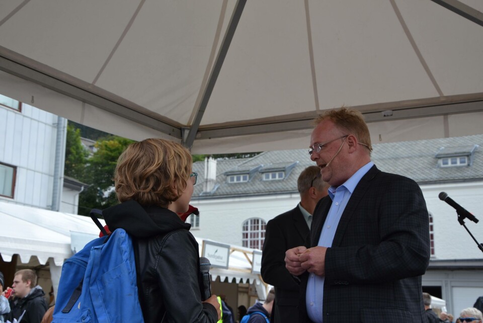 Per Sandberg ble intervjuet av barna under åpningen av Bergen Matfestival 2017. Foto: Katarina Berthelsen