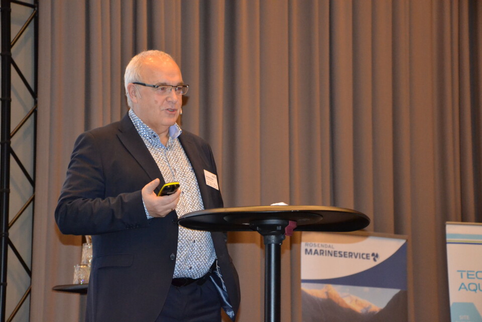Paul Birger Torgnes, administrerende direktør i Fjord Marin Holding AS under aqKva-konferansen. Foto: Kyst.no Paul Birger Torgnes, administrerende direktør i Fjord Marin Holding AS under aqKva-konferansen. Foto: Kyst.no