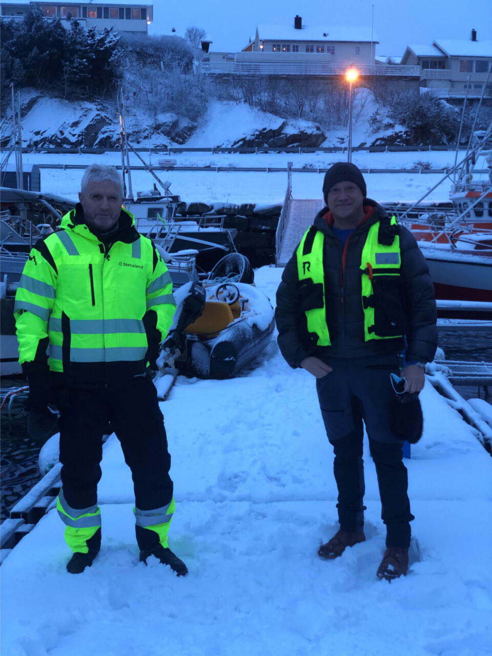 Teknisk ansvarlig sjø Nova Sea, Odd Stensland til venstre, og Greger Samuelsen. Foto: Folla Maritime Service.