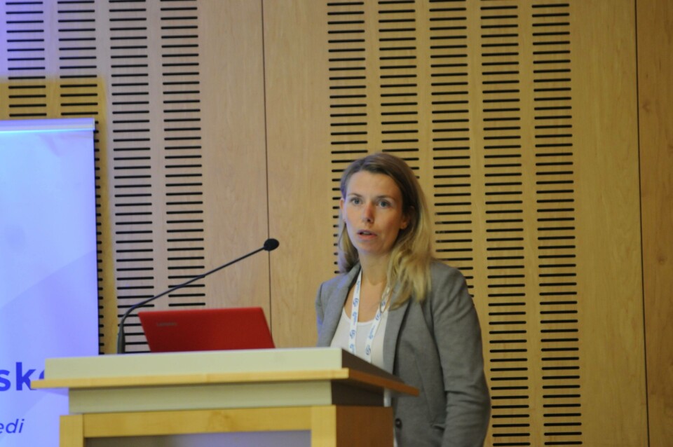 Lene Rydal Sveen er forsker hos Nofima og jobber bl.a. med å finne ut hvordan sår hos laks kan heles best.