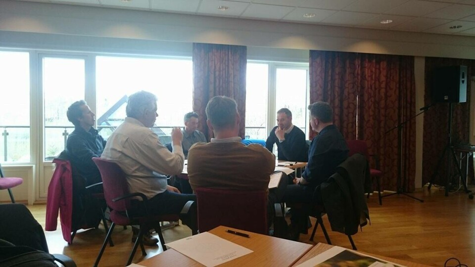 Diskusjonene under workshopen var engasjert og temaene variert. Blant annet var smittespredning, rømming og teknologiutvikling viktige tema som ble tatt opp. Foto: Therese Soltveit. Diskusjonene under workshopen var engasjert og temaene variert. Blant annet var smittespredning, rømming og teknologiutvikling viktige tema som ble tatt opp. Foto: Therese Soltveit.