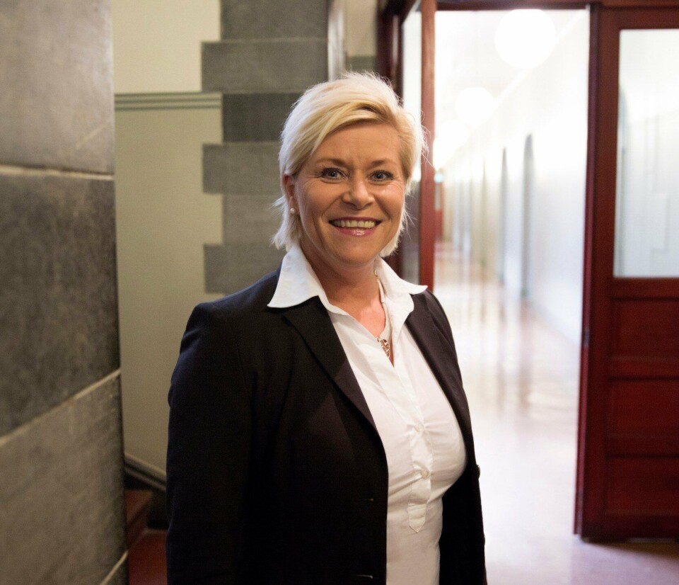 Regjeringen vil utrede og eventuelt foreslå en grunnrenteskatt på havbruk, det melder Finansdepartementet. Her avbildet finansminister Siv Jensen (FrP). Foto: Rune Kongsro.