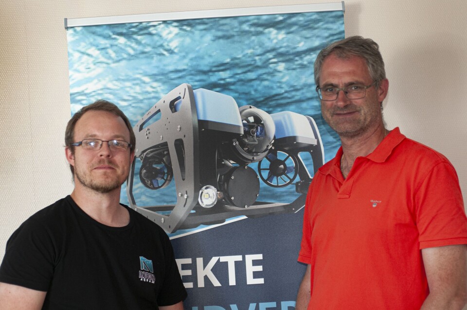 Gründer av Njord Aqua, Erling Aarvik Borgen og medeier og daglig leder Øyvind Lernes er sikre på at de skal klare å halvere oppdretterens kostnader til ROV-inspeksjoner. Samtidig skal responstiden også bli minimal. Foto: Pål Mugaas Jensen