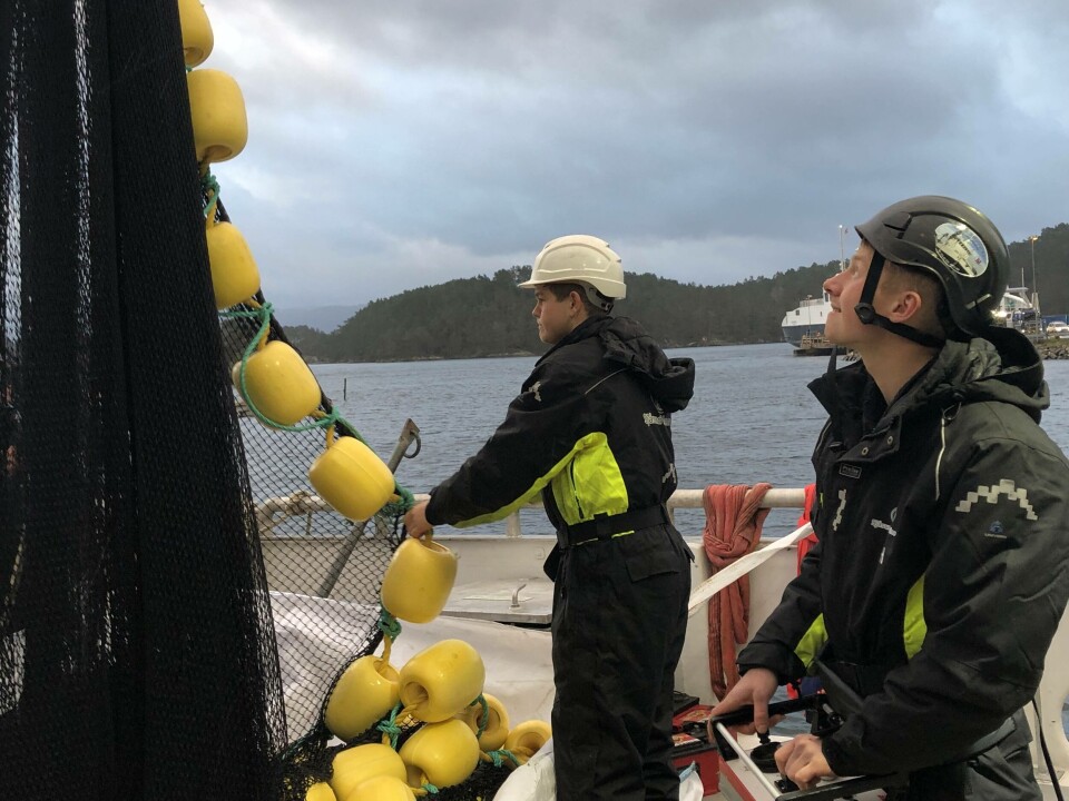 Sjåsund Marine på oppdrag. Her med Håkon Hufthammer bak spakene. Foto: Sjåsund Marine