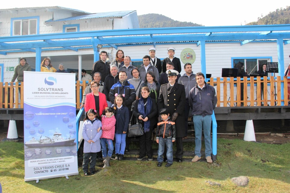 Både Søvtrans Chile, lokale myndigheter og lakseoppdettere bidro til å redde en barneskole i Chile. Foto: Loreto Appel.