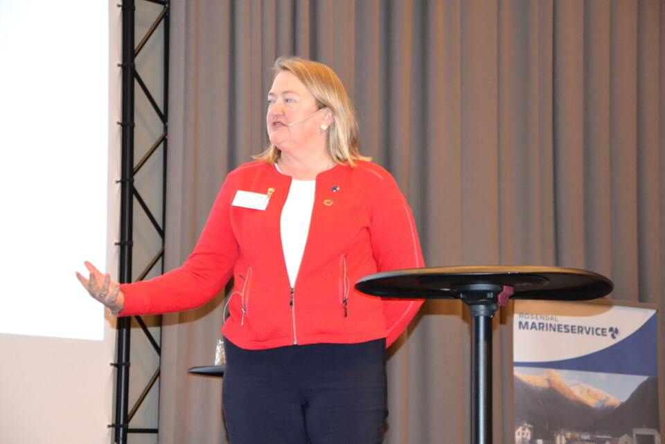 Karin Kroon Boxaspen under foredraget på aqKva-konferansen i Bergen. Foto: Kyst.no. Karin Kroon Boxaspen under foredraget på aqKva-konferansen i Bergen. Foto: Kyst.no.