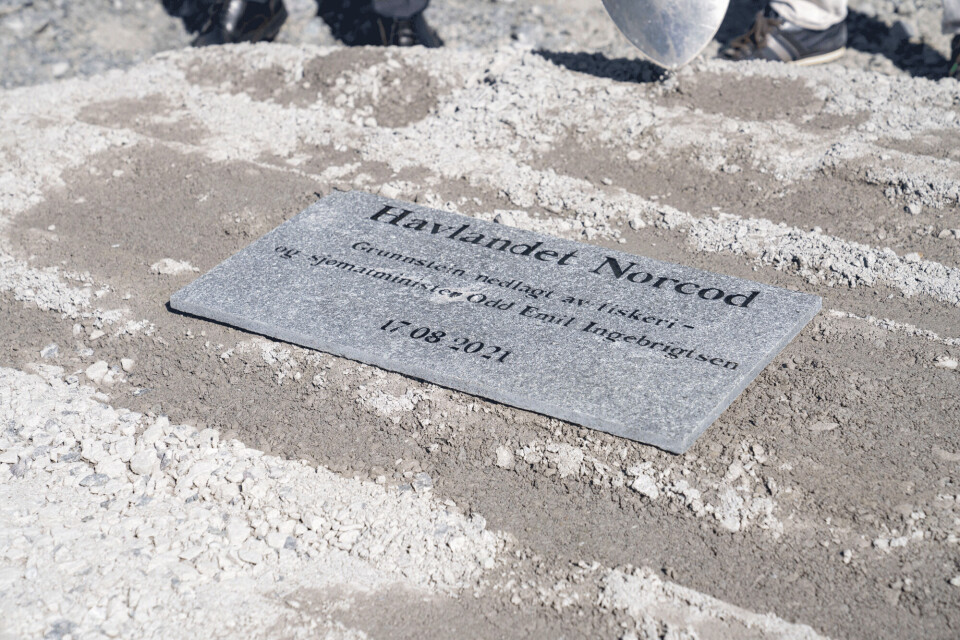 Grunnstein nedlagt av fiskeri- og sjømatminister Odd Emil Ingebrigtsen. Foto: Photoevent